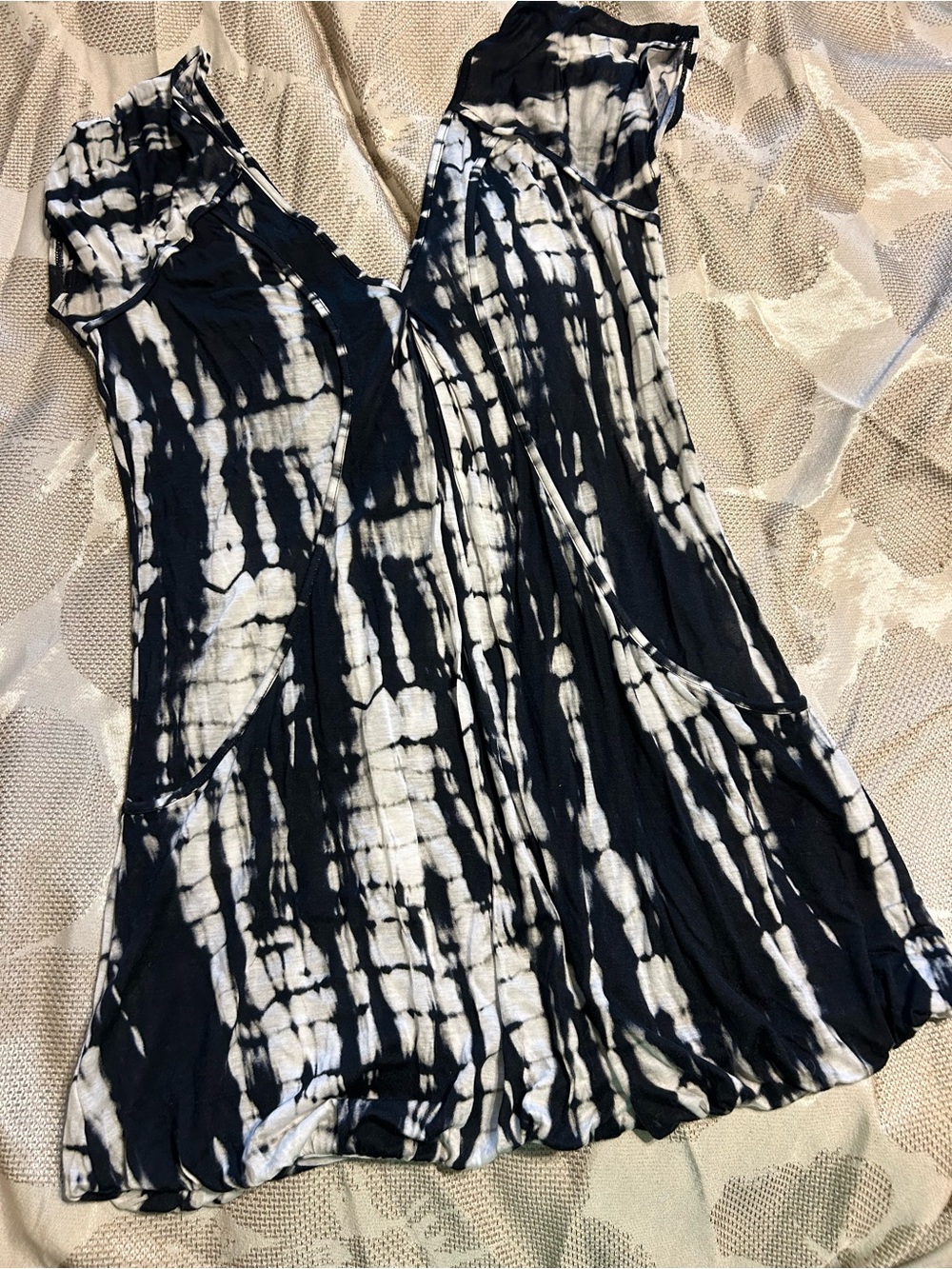 Armani Exchange Black & White Tie-Dye V-Neck Tunic True Y2K EUC